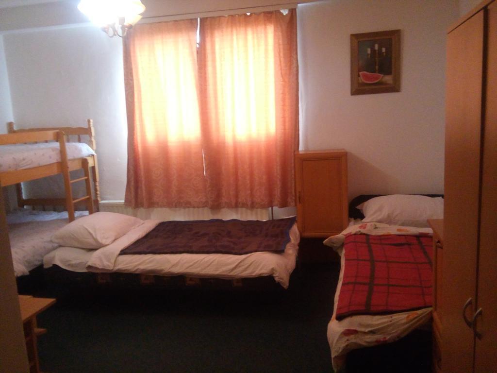 Hostel Gonzo Sarajevo Ngoại thất bức ảnh