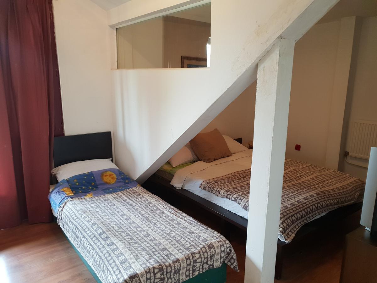 Hostel Gonzo Sarajevo Ngoại thất bức ảnh